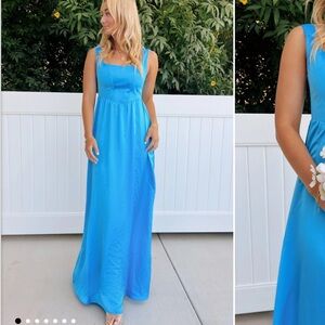 NWT show me your mumu nina maxi dress size medium in Azure Blue! Sold out online